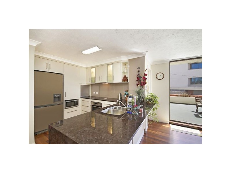 6/82 Marine Pde, Coolangatta QLD 4225