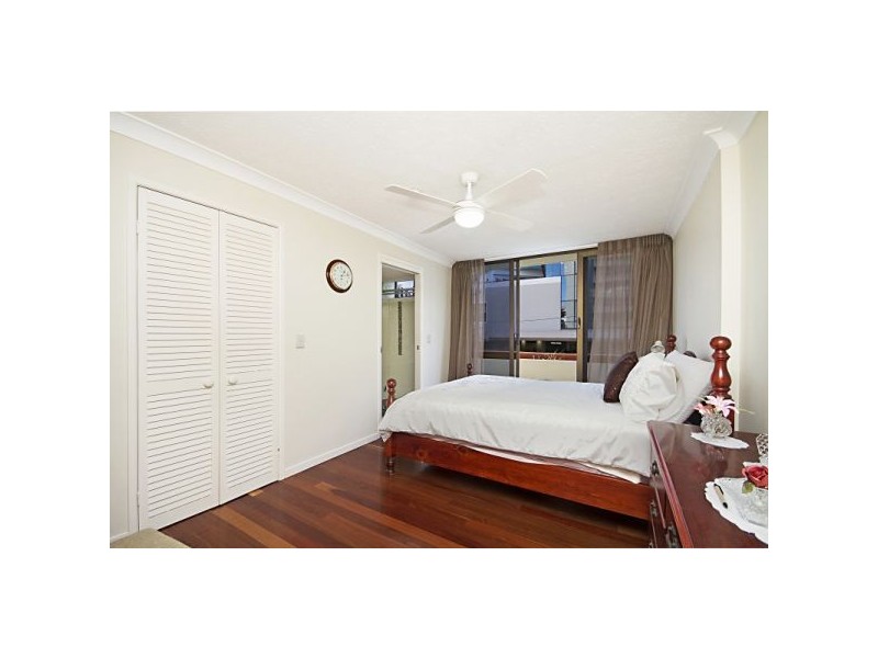 6/82 Marine Pde, Coolangatta QLD 4225