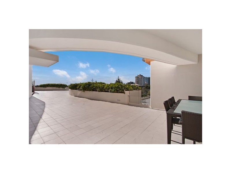 101 Kirra Surf Apartments 2 Creek Street, Kirra QLD 4225