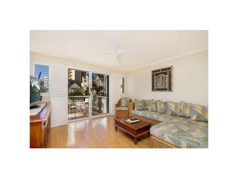 25/243 Boundary Street, Rainbow Bay QLD 4225
