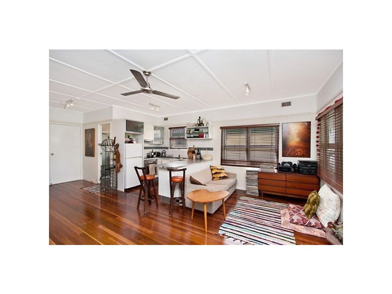 209 Boundary Street, Rainbow Bay QLD 4225