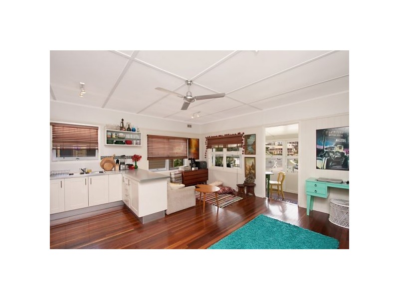 209 Boundary Street, Rainbow Bay QLD 4225