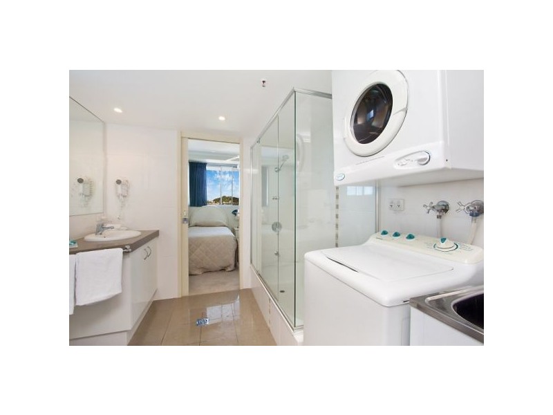 54/70 Marine Parade, Coolangatta QLD 4225