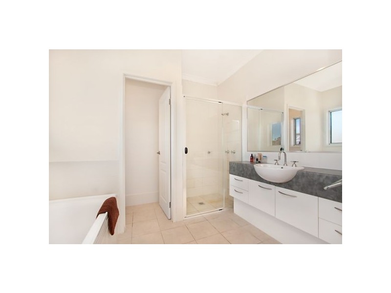 24 Westwood Street, Banora Point NSW 2486