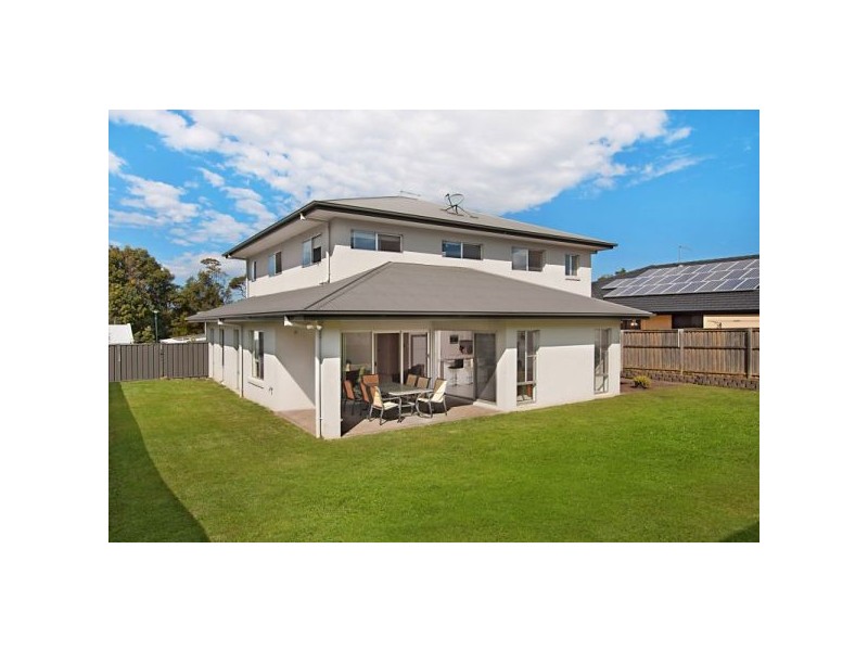 24 Westwood Street, Banora Point NSW 2486