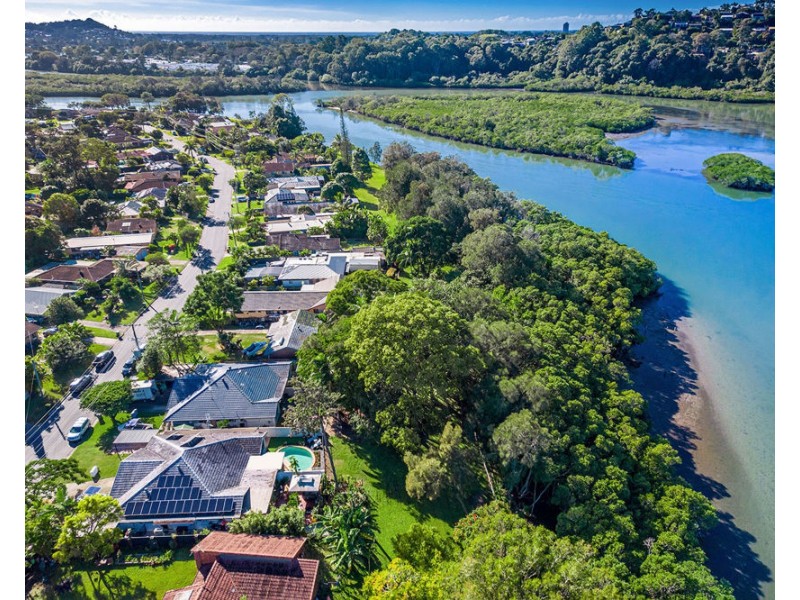 1/151 Sunset Boulevard, Tweed Heads West NSW 2485