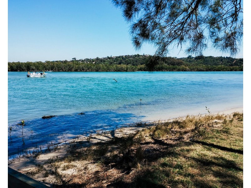 1/151 Sunset Boulevard, Tweed Heads West NSW 2485