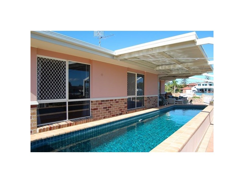 20 Sandpiper Ave, Tweed Heads NSW 2485