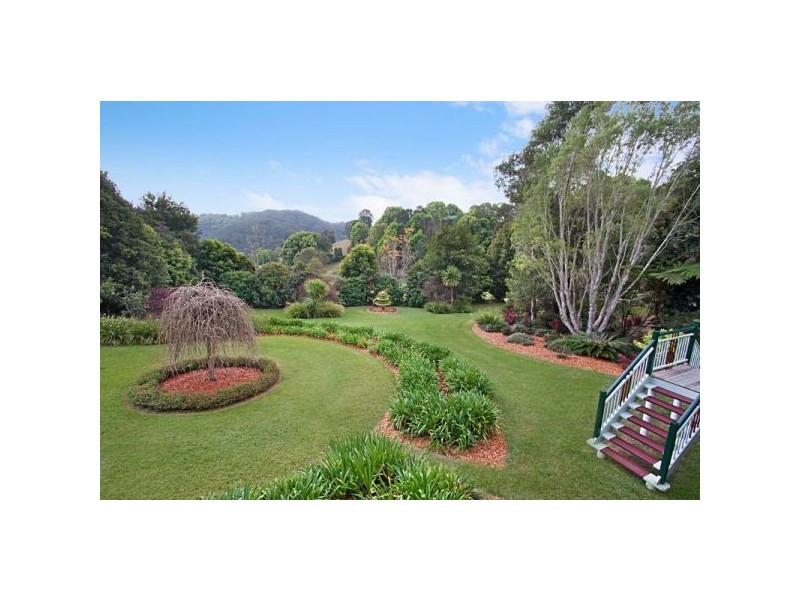 33 Eva Crescent, Piggabeen NSW 2486