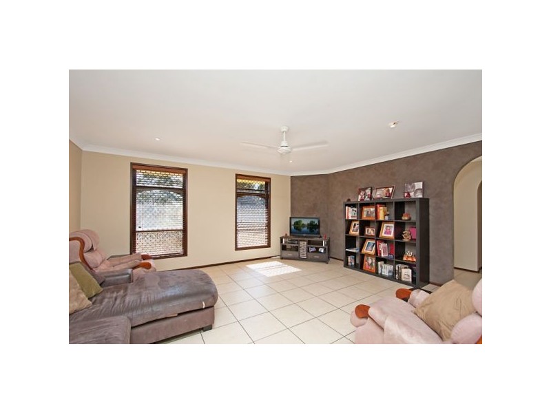 12 Curtawilla Street, Banora Point NSW 2486