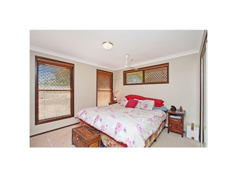 12 Curtawilla Street, Banora Point NSW 2486
