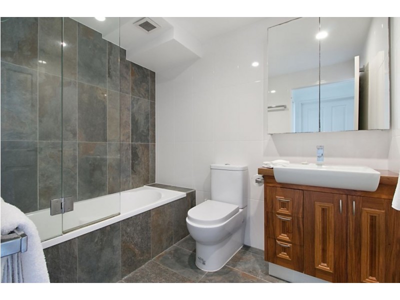 34/3 Eden Avenue, Coolangatta QLD 4225