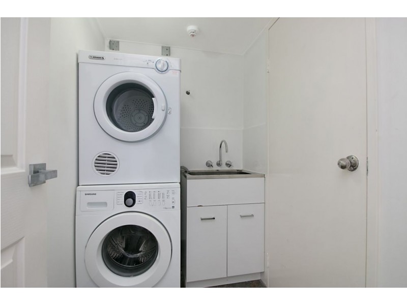 34/3 Eden Avenue, Coolangatta QLD 4225