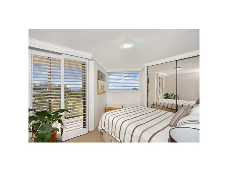 7E/3-9 Eden Street, Rainbow Bay QLD 4225