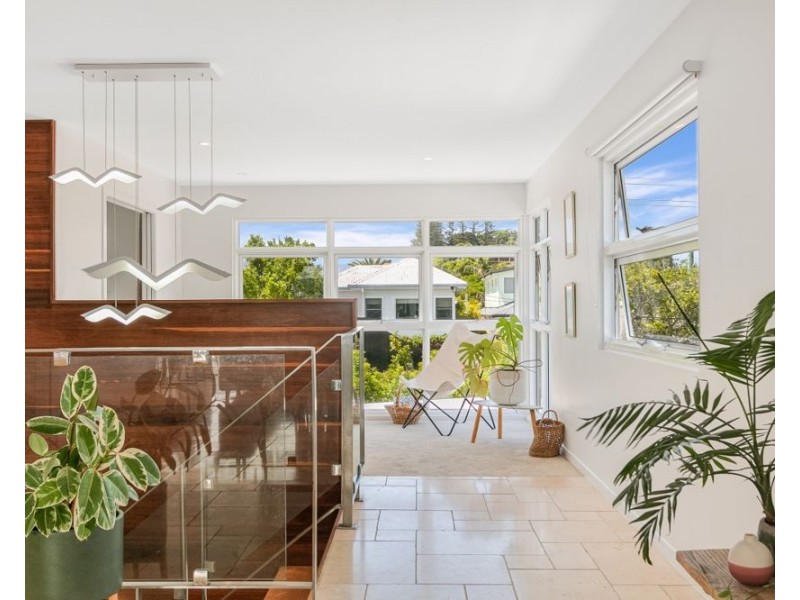 29 Tweed Street, Coolangatta QLD 4225