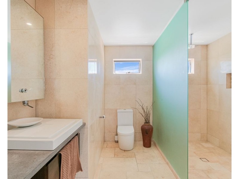 29 Tweed Street, Coolangatta QLD 4225