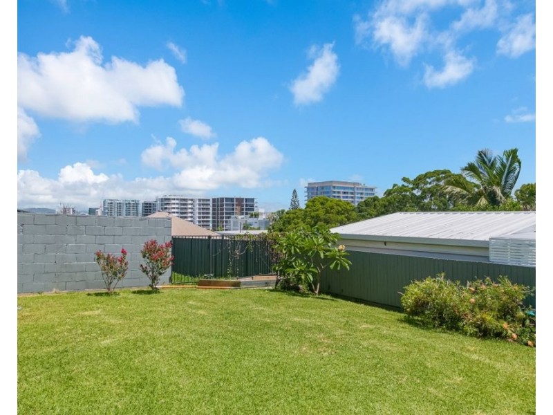 29 Tweed Street, Coolangatta QLD 4225