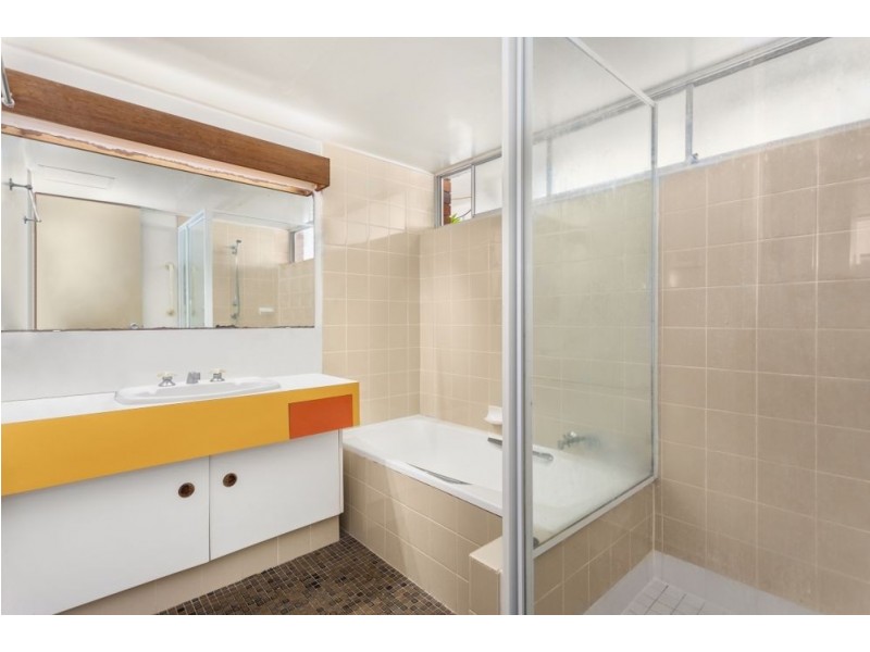 13/32 Powell Crescent, Coolangatta QLD 4225