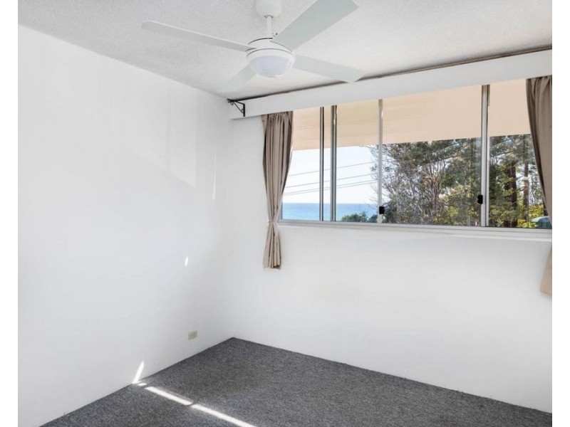 3/32 Powell Crecent, Coolangatta QLD 4225