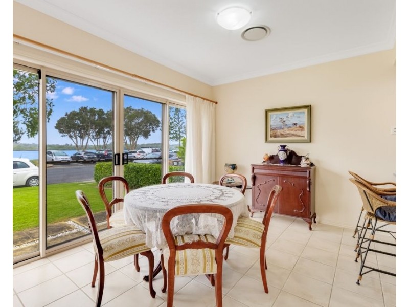 1/12 Keith Compton Drive, Tweed Heads NSW 2485