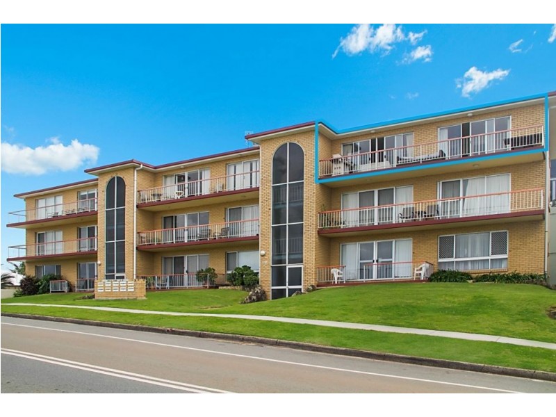 9/4 Hill Street, Rainbow Bay QLD 4225