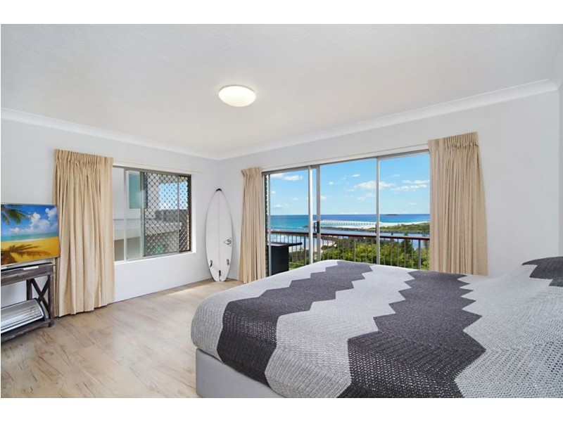 9/4 Hill Street, Rainbow Bay QLD 4225