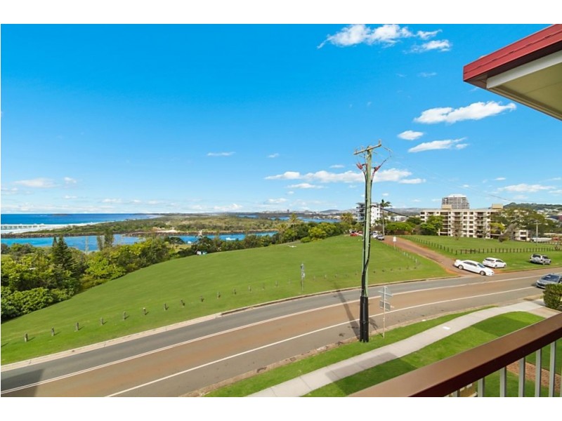 9/4 Hill Street, Rainbow Bay QLD 4225