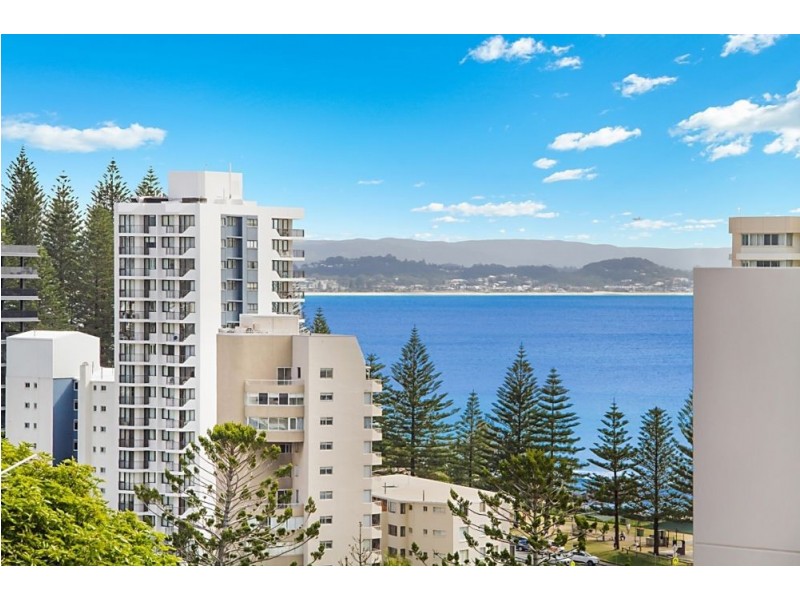 9/4 Hill Street, Rainbow Bay QLD 4225