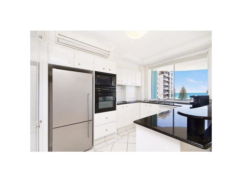 8/4-6 Eden Avenue, Rainbow Bay QLD 4225