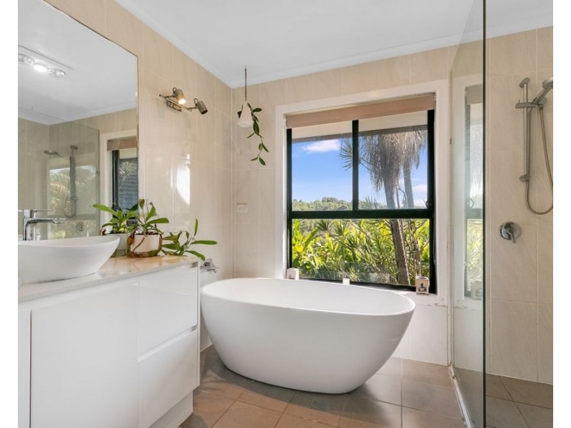 33 Myeerimba Parade, Tweed Heads West NSW 2485