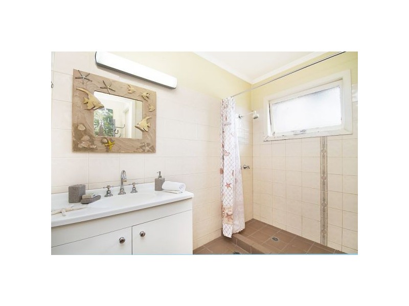 6/2 Coral Street, Rainbow Bay QLD 4225