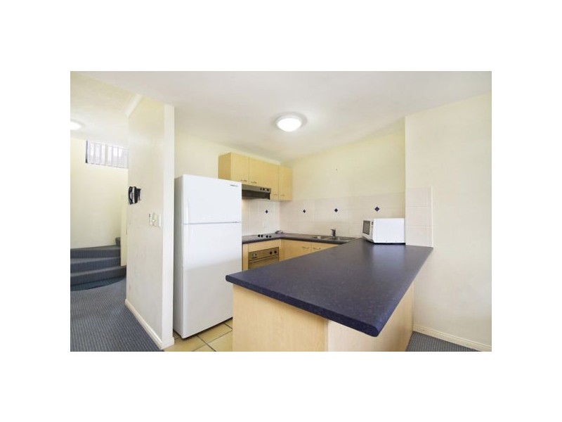 43/5 Hill Street, Rainbow Bay QLD 4225