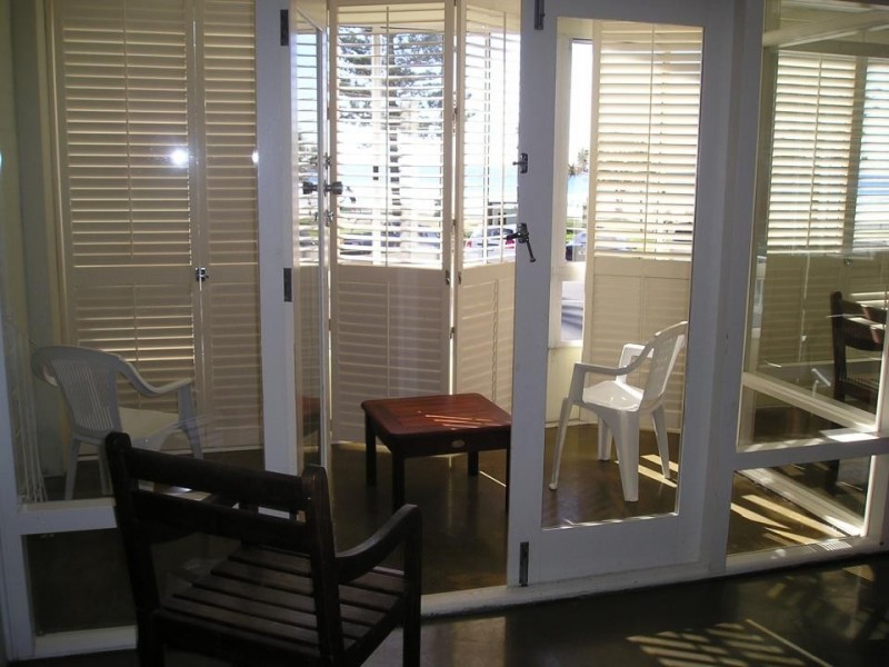 2/162 Marine Parade, Coolangatta QLD 4225