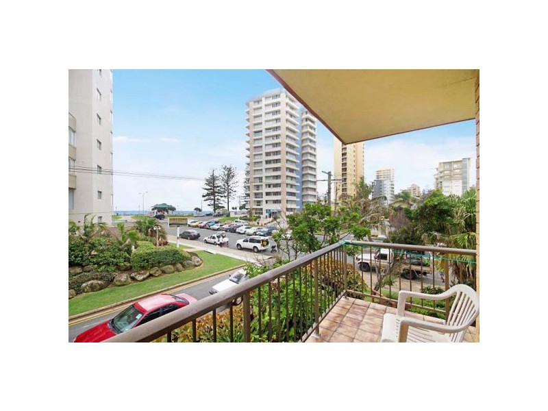 4/7 Ward Street, Rainbow Bay QLD 4225