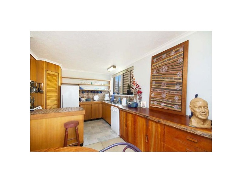 4/7 Ward Street, Rainbow Bay QLD 4225