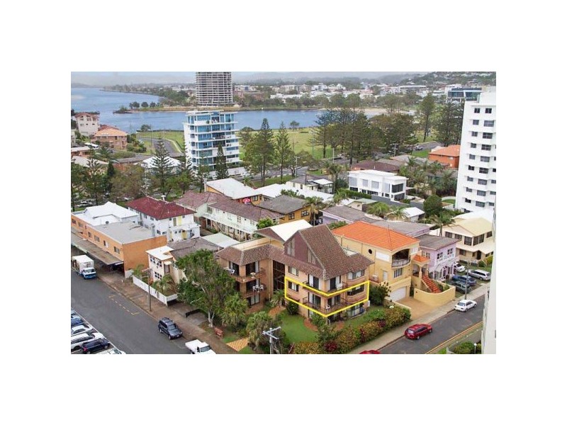 4/7 Ward Street, Rainbow Bay QLD 4225