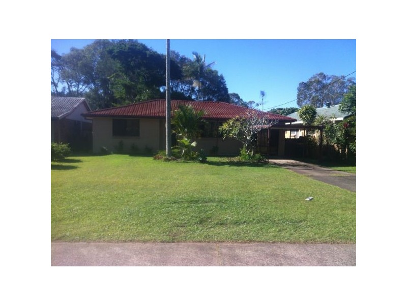 15 The Lakes Drive, Tweed Heads NSW 2485