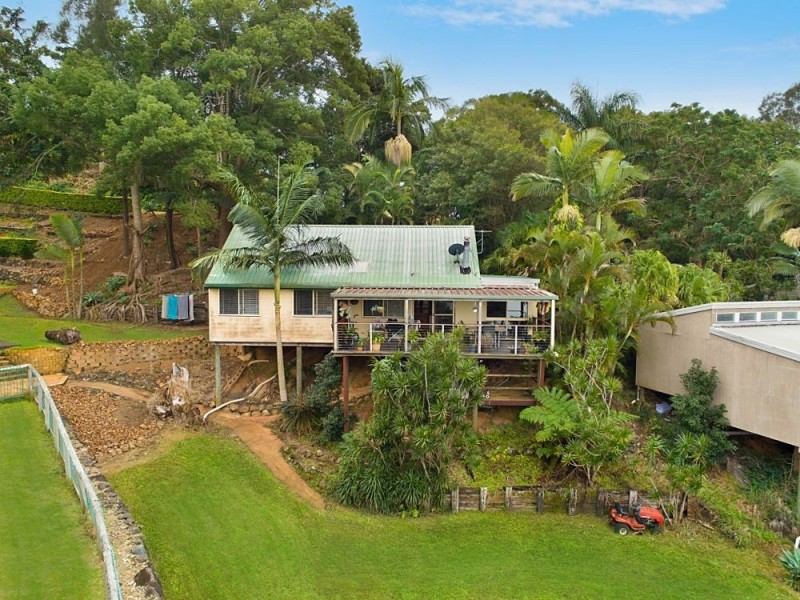 65 Broadwater Esplanade, Bilambil Heights NSW 2486