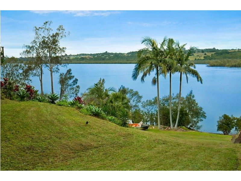 65 Broadwater Esplanade, Bilambil Heights NSW 2486