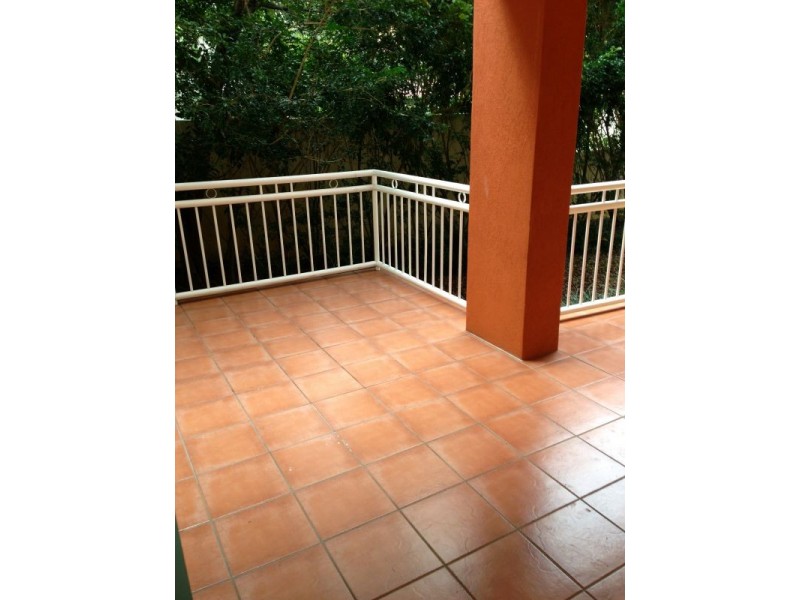 6/14 Douglas Street, Kirra QLD 4225