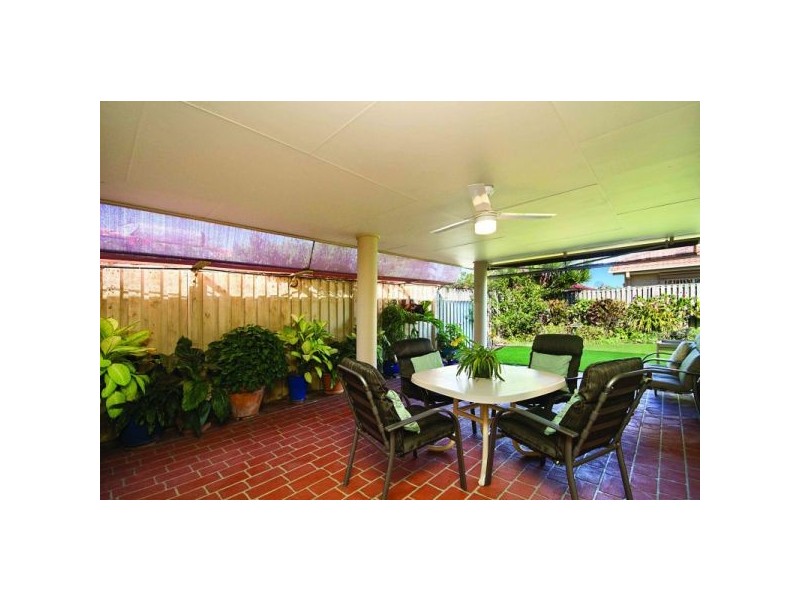 6 Narara Crescent, Banora Point NSW 2486