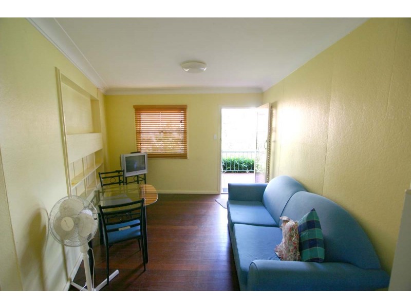 2/38 Boundary Street, Rainbow Bay QLD 4225