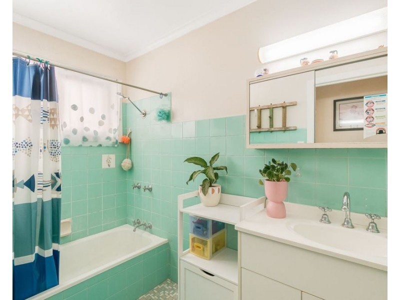 25 Rutledge Street, Coolangatta QLD 4225