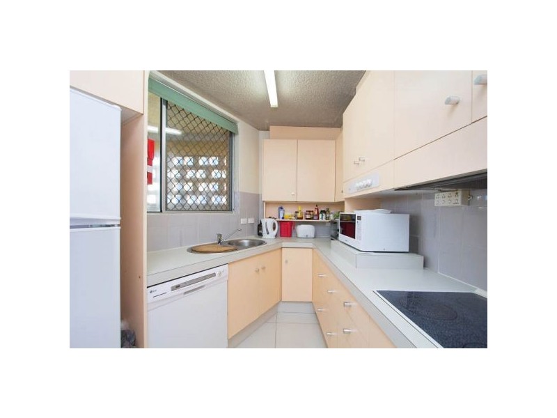 5/172 Marine Parade, Rainbow Bay QLD 4225
