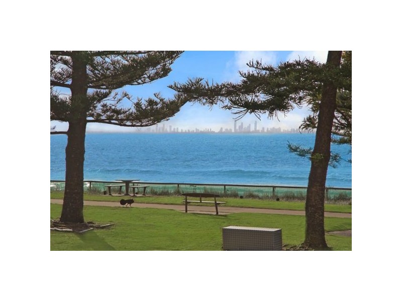 5/172 Marine Parade, Rainbow Bay QLD 4225