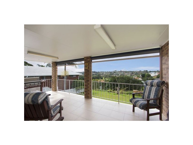 77 Glen Ayr Drive, Banora Point NSW 2486