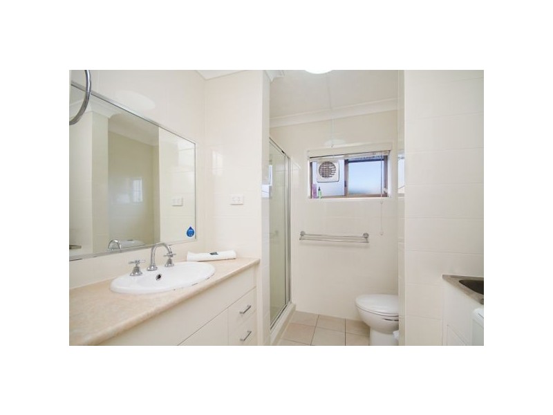 13/12 Musgrave Street “Kirra Vista”, Kirra QLD 4225