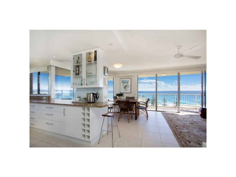 25/3 Eden Avenue, Rainbow Bay QLD 4225