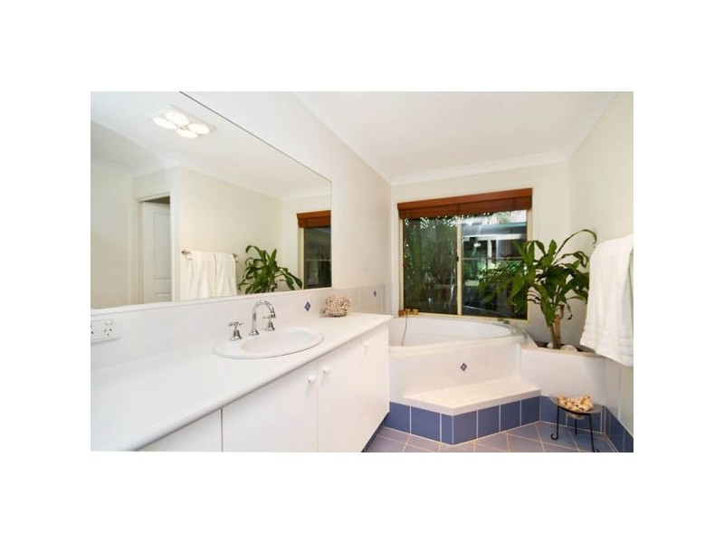 537 Currumbin Creek Rd, Currumbin Valley QLD 4223