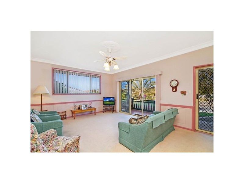 2/2 Amaroo Drive, Banora Point NSW 2486